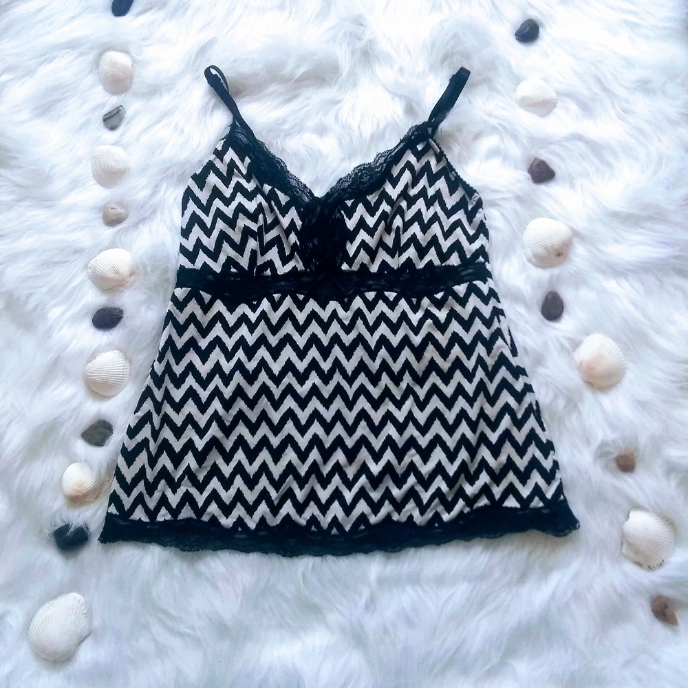 💅 5 for $25 💅 Marilyn Monroe chevron top